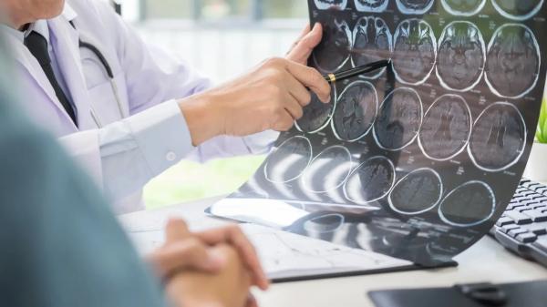 Скорая сбила подростка в Алматы: о его состоянии рассказали врачи