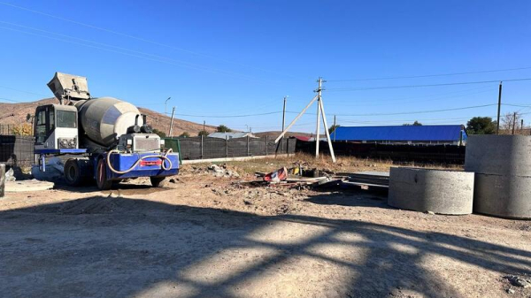 В Улытауском районе строится здание бассейна В Улытауском районе строится здание бассейна