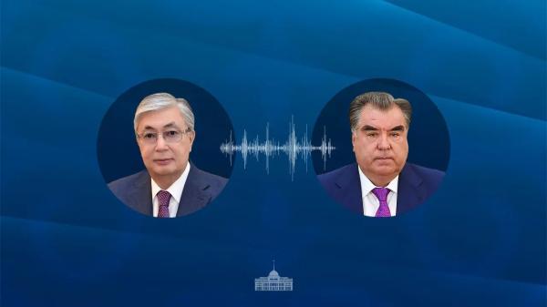 Токаев поздравил Рахмона с днём рождения