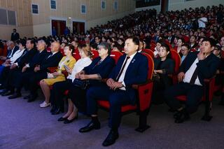 В Атырау наградили лучших работников сферы образования В Атырау наградили лучших работников сферы образования