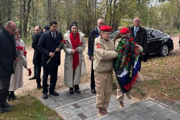 В Ленинградской области почтили память казахстанца - героя Великой Отечественной войны  В Ленинградской области почтили память казахстанца - героя Великой Отечественной войны