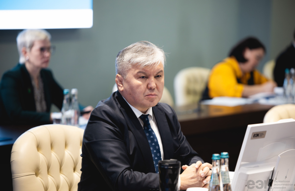 ЕЭКукрепляет связи с Европейским региональным бюро ВОЗ