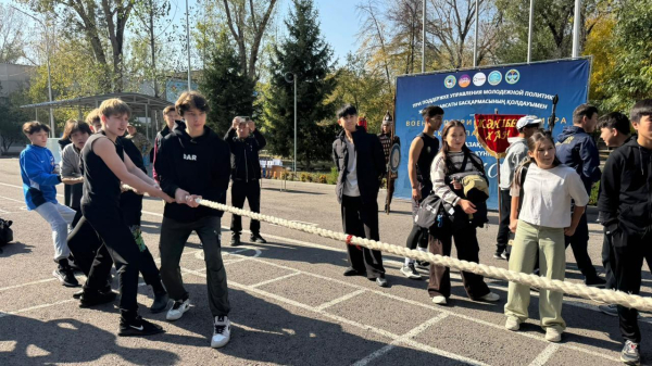 Более сотни алматинских школьников побывали в гостях у будущих офицеров