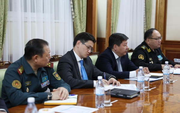 Министр обороны Казахстана предложил снизить первоначальный взнос по ипотеке для военных Министр обороны Казахстана предложил снизить первоначальный взнос по ипотеке для военных