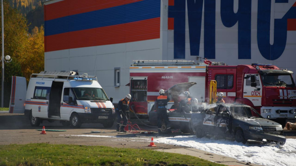 Казахстанские спасатели обменялись опытом с коллегами из России и Беларуси