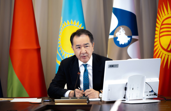 ЕЭКукрепляет связи с Европейским региональным бюро ВОЗ