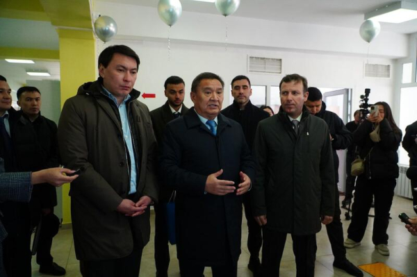 В Кокшетау открыт футбольный стадион, построенный в рамках программы FIFA Arena В Кокшетау открыт футбольный стадион, построенный в рамках программы FIFA Arena