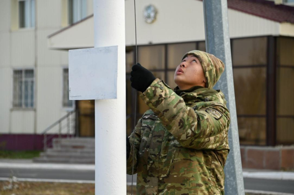 В армии Казахстана прошли праздничные церемонии В армии Казахстана прошли праздничные церемонии