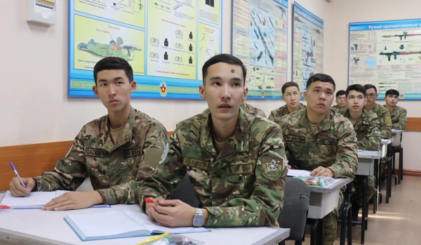 Военная кафедра ЮКУ готовит нового поколения офицеров Казахстана
