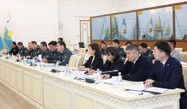 Министр обороны обозначил необходимость совершенствования жилищного законодательства Министр обороны обозначил необходимость совершенствования жилищного законодательства