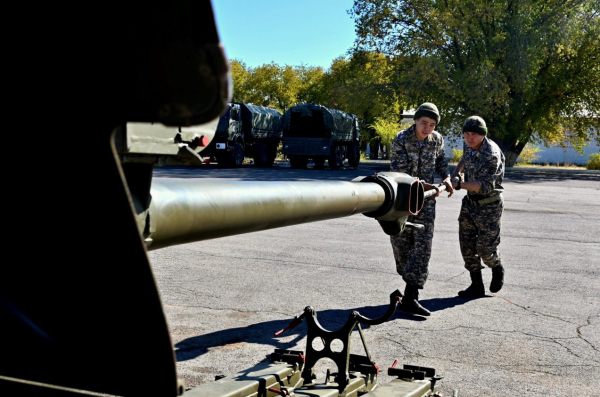 В Десантно-штурмовой бригаде Конаевского гарнизона стартовал перевод техники на зимний период эксплуатации В Десантно-штурмовой бригаде Конаевского гарнизона стартовал перевод техники на зимний период эксплуатации