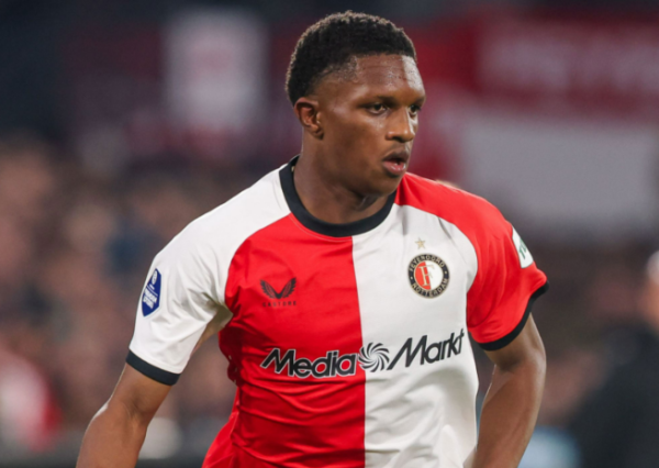 Подписание контракта с Дживайро Ридом рассматривает «Бавария»
 Подписание контракта с Дживайро Ридом рассматривает «Бавария»