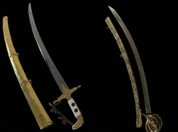 Оружие, ручки и монеты из особняка Масимова продали на торгах
 
Оружие, ручки и монеты из особняка Масимова продали на торгах