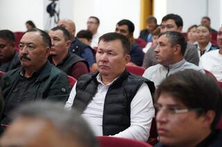 Аким Акмолинской области провел встречу с населением Есильского района Аким Акмолинской области провел встречу с населением Есильского района