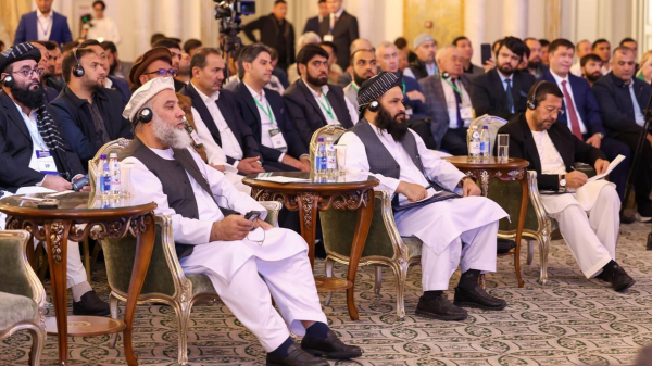 На 100% выросли поставки казахстанских нефтепродуктов и грузовиков в Афганистан На 100% выросли поставки казахстанских нефтепродуктов и грузовиков в Афганистан