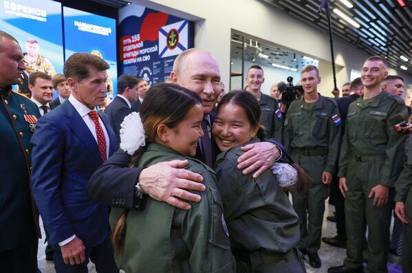 Путин отмечает День рождения: яркие фото из жизни российского лидера Путин отмечает День рождения: яркие фото из жизни российского лидера