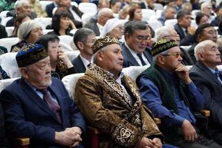 Марат Ахметжанов обсудил с жителями Атбасарского района итоги уборочной кампании и вопросы развития региона Марат Ахметжанов обсудил с жителями Атбасарского района итоги уборочной кампании и вопросы развития региона