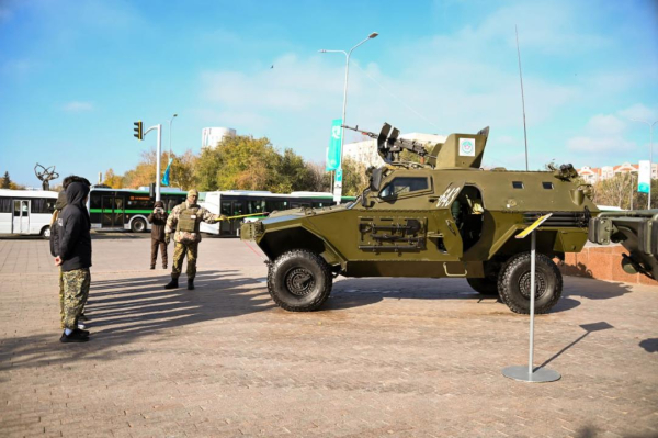 В Астане прошла военно-патриотическая акция «Ел қорғау – нағыз ерлер ісі» В Астане прошла военно-патриотическая акция «Ел қорғау – нағыз ерлер ісі»