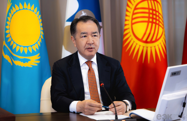 ЕЭК: техрегламент  на парфюмерно-косметическую продукцию ЕЭК: техрегламент  на парфюмерно-косметическую продукцию