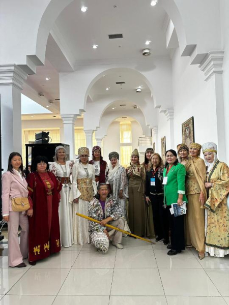 Алматы чествует ветеранов и пенсионеров Алматы чествует ветеранов и пенсионеров