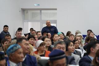 Аким Акмолинской области Марат Ахметжанов встретился с жителями Егиндыкольского района Аким Акмолинской области Марат Ахметжанов встретился с жителями Егиндыкольского района