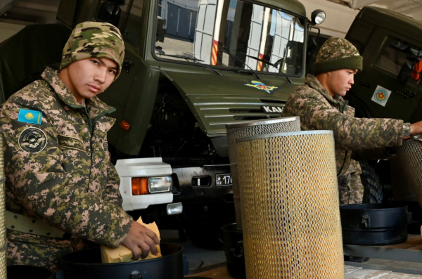 В Десантно-штурмовой бригаде Конаевского гарнизона стартовал перевод техники на зимний период эксплуатации В Десантно-штурмовой бригаде Конаевского гарнизона стартовал перевод техники на зимний период эксплуатации