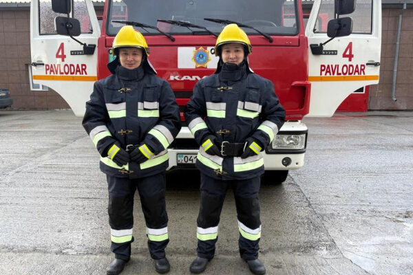 Братья-близнецы служат в МЧС Казахстана