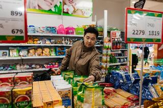 В Атырау в октябре продукты питания отечественного производства реализуются по ценам ниже на 15%