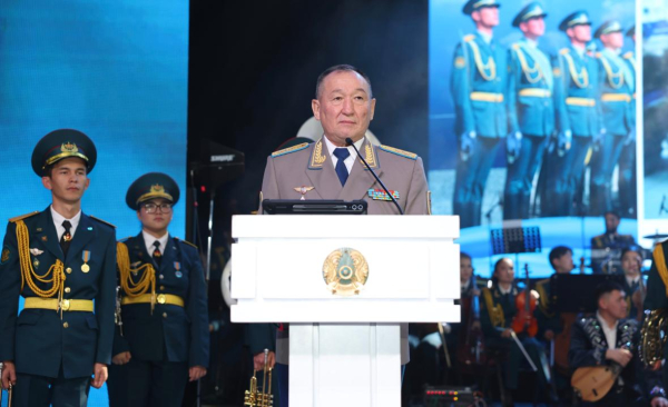 Министр обороны вручил государственные и ведомственные награды военнослужащим Вооруженных сил Министр обороны вручил государственные и ведомственные награды военнослужащим Вооруженных сил
