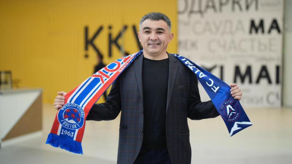 Аким области поздравил футболистов клуба «Алтай» с выходом в Премьер-лигу Аким области поздравил футболистов клуба «Алтай» с выходом в Премьер-лигу