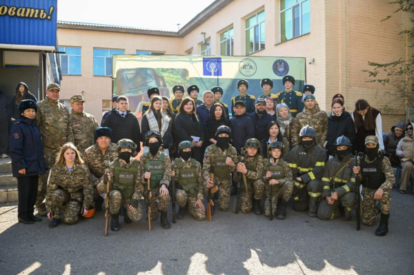 Юные астанчане сделали первый шаг к служению Родине