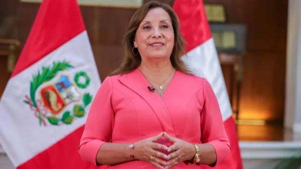 Конгресс Перу отправил в отставку президента за моральную недееспособность