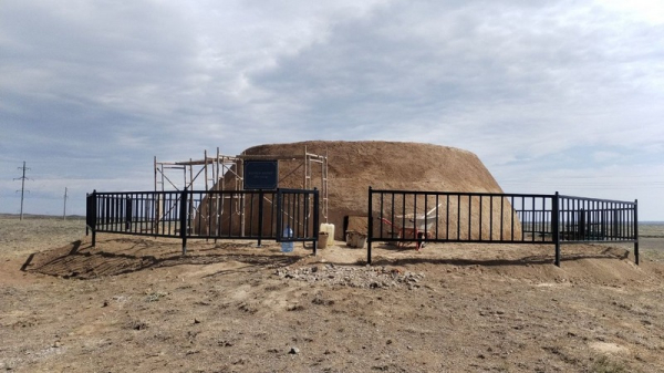 История оживает: в Карагандинской области реставрируют памятники предков История оживает: в Карагандинской области реставрируют памятники предков