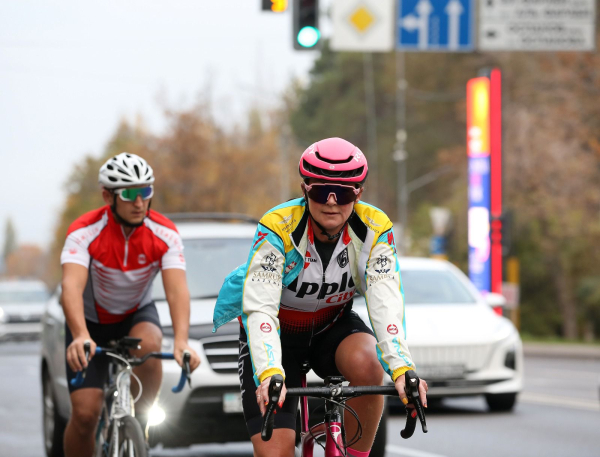 
Адреналин и вдохновение: более 200 человек участвовали в шоссейной гонке Giro d'Almaty 2025
