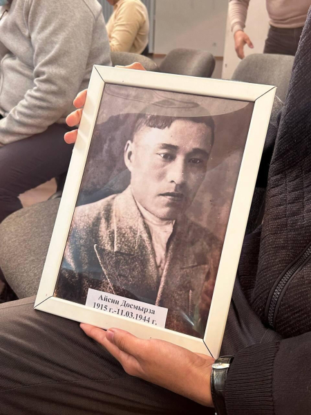 В Русском доме в Астане бойцов Великой Отечественной посмертно наградили особыми медалями