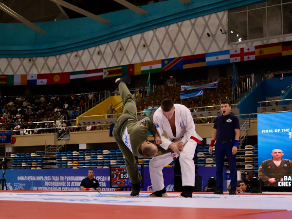 Трое казахстанцев стали чемпионами мира на Кубке по рукопашному бою в Астане Трое казахстанцев стали чемпионами мира на Кубке по рукопашному бою в Астане