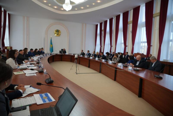 В Акмолинской области прошло выездное заседание Комитета по финансам и бюджету Сената В Акмолинской области прошло выездное заседание Комитета по финансам и бюджету Сената