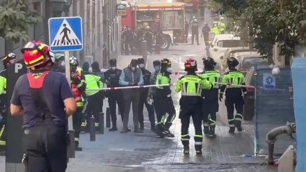 Шестиэтажное здание рухнуло в центре Мадрида: три человека пострадали, четверых пока не могут найти
Шестиэтажное здание рухнуло в центре Мадрида: три человека пострадали, четверых пока не могут найти