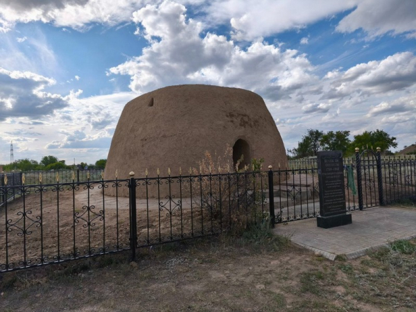 История оживает: в Карагандинской области реставрируют памятники предков История оживает: в Карагандинской области реставрируют памятники предков