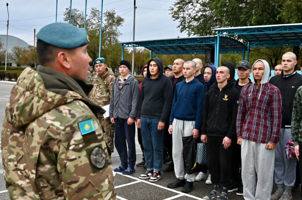 Более 600 солдат пополнят десантно-штурмовую бригаду Конаевского гарнизона Более 600 солдат пополнят десантно-штурмовую бригаду Конаевского гарнизона
