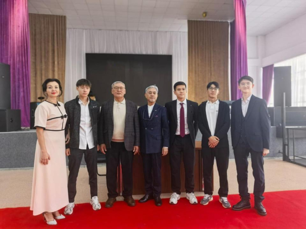 Встреча поколений: школьники Астаны пообщались с ветеранами культуры и науки