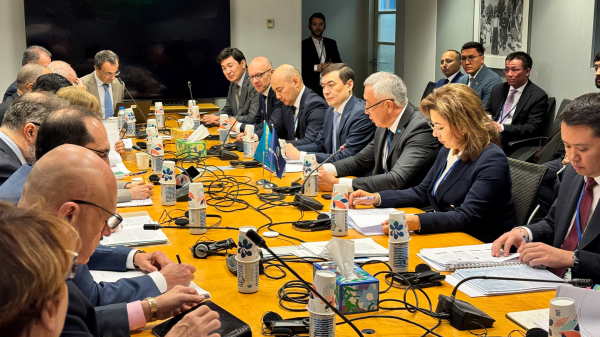 Казахстан усиливает экономическое сотрудничество с международными финансовыми институтами