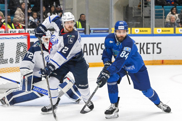 "Барыс" дома уступил "Торпедо" 