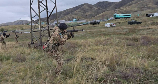 В рамках учений «Бекет-2025» отработаны алгоритмы реагирования на комплексные вызовы В рамках учений «Бекет-2025» отработаны алгоритмы реагирования на комплексные вызовы