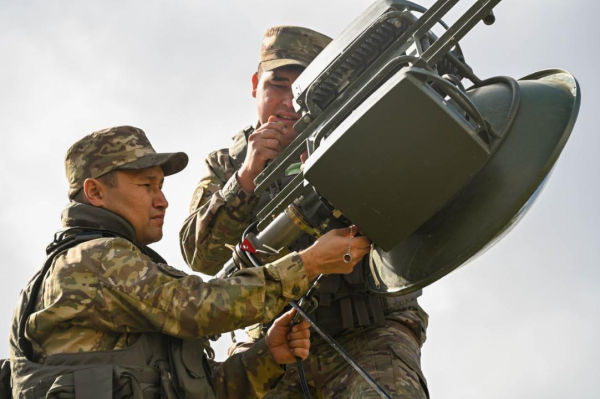 От 1994 года до современных технологий - военные связисты отмечают профессиональный праздник От 1994 года до современных технологий - военные связисты отмечают профессиональный праздник