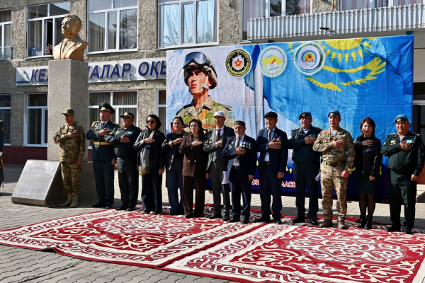 В Конаеве «Жас сарбазовцы» приняли первую торжественную клятву