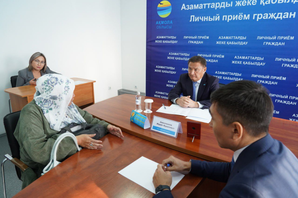 Марат Ахметжанов встретился с жителями Аккольского района Марат Ахметжанов встретился с жителями Аккольского района