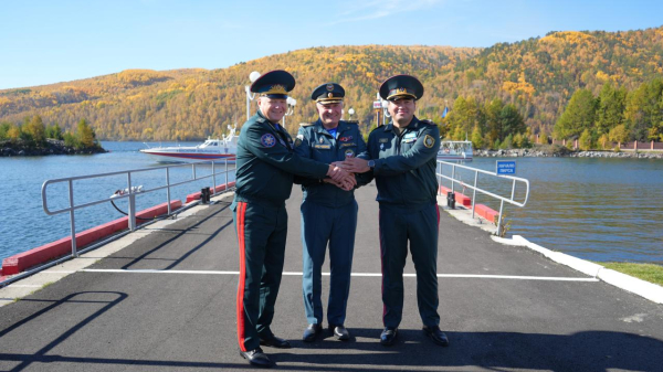 Казахстанские спасатели обменялись опытом с коллегами из России и Беларуси