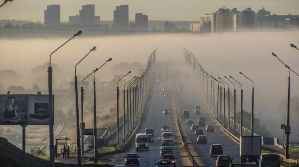 Туман и почти без осадков: какой будет погода в мегаполисах в ближайшие три дня
