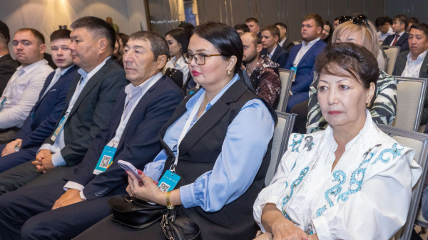 День труда: признание вклада людей труда в экономику День труда: признание вклада людей труда в экономику